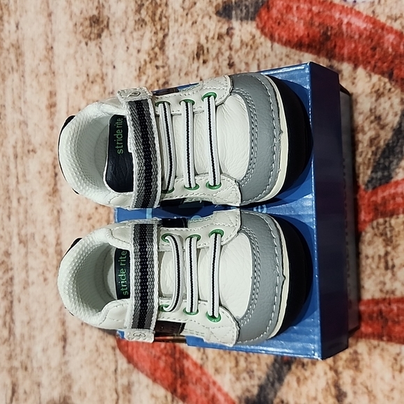 NWT stride rite baby boy sneakers - Picture 2 of 7